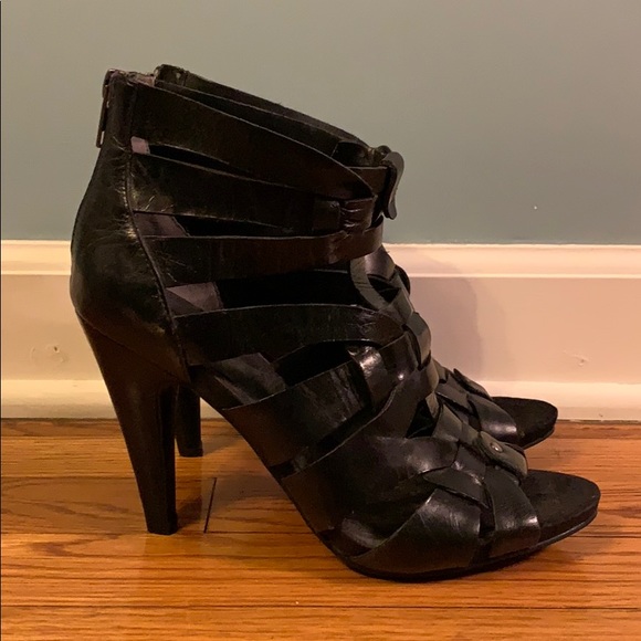 Nine West Women’s Leather Heels Size 8 - Picture 2 of 5